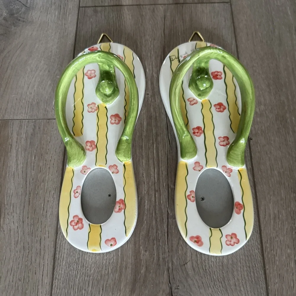 2 Ceramic Sandal Flip Flop Wall Hanging Picture Frame Decor Green Yellow Flowers
